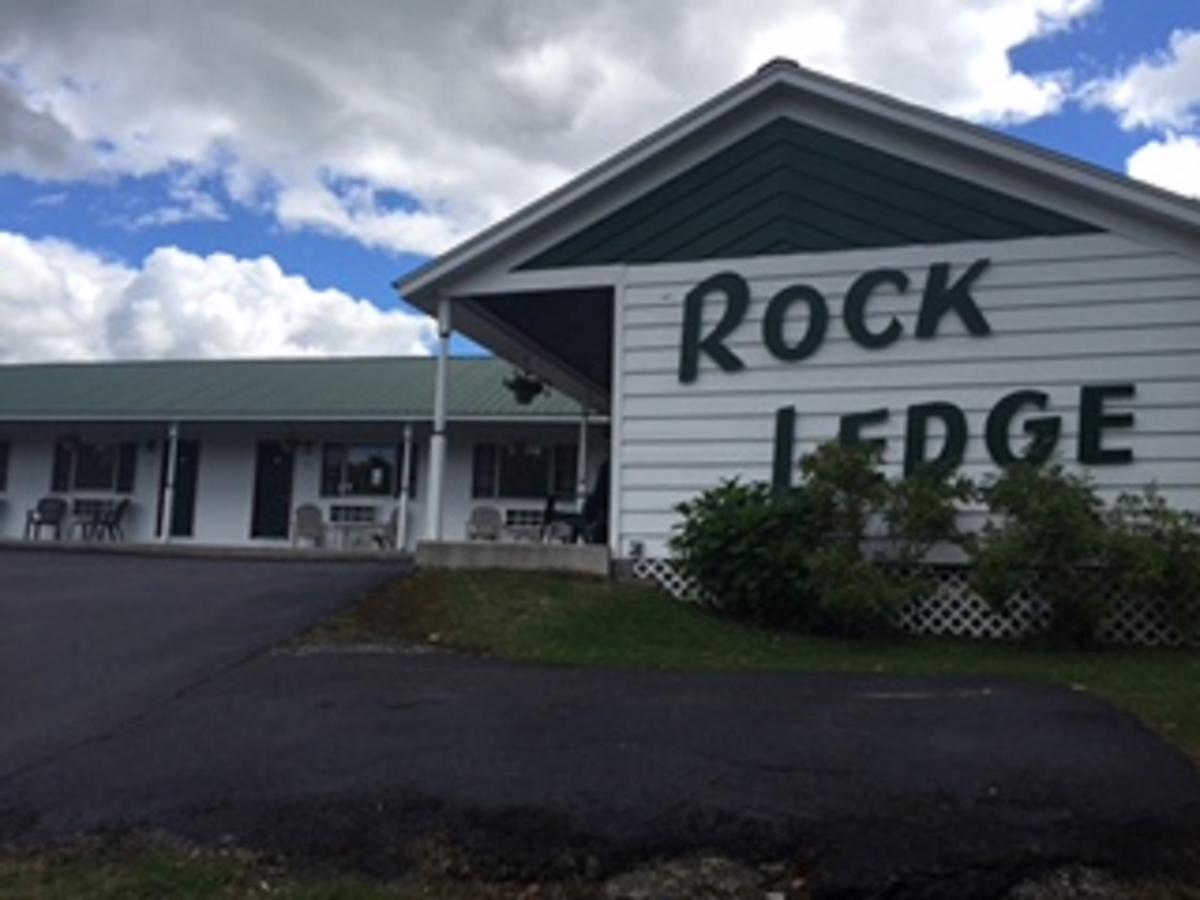 ألكساندريا Rock Ledge Motel المظهر الخارجي الصورة