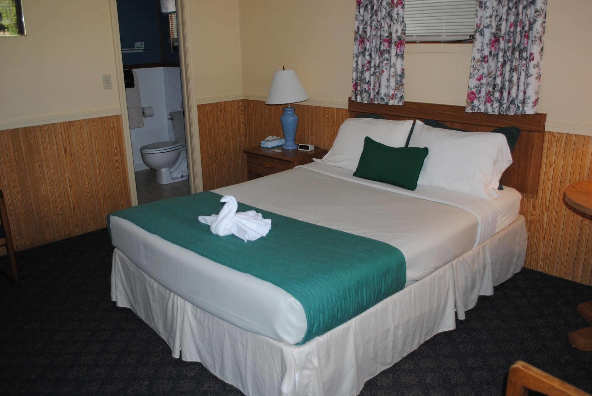 ألكساندريا Rock Ledge Motel المظهر الخارجي الصورة